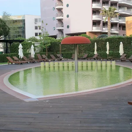 Royal * Słoneczny Brzeg