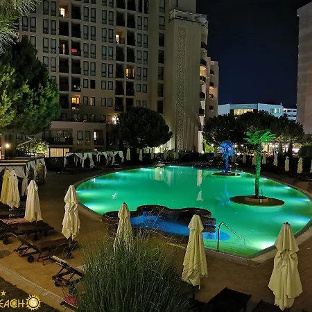 Royal Σάνι Μπιτς