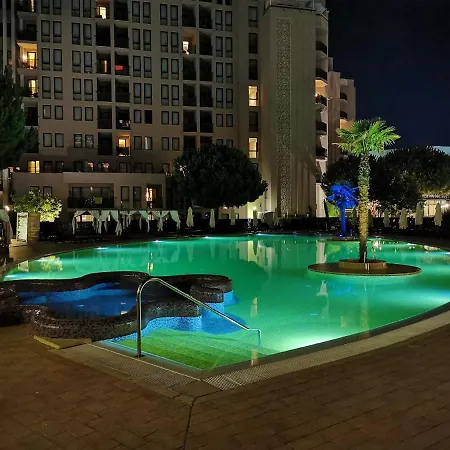 Royal * סאני ביץ'